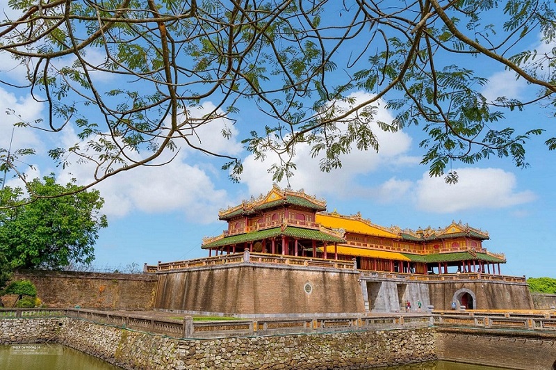 Bảo vệ nguồn nước bền vững: SEVAL triển khai hệ thống quan trắc chất lượng nước tại Huế